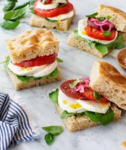 TomMozz-Basil Sandwich